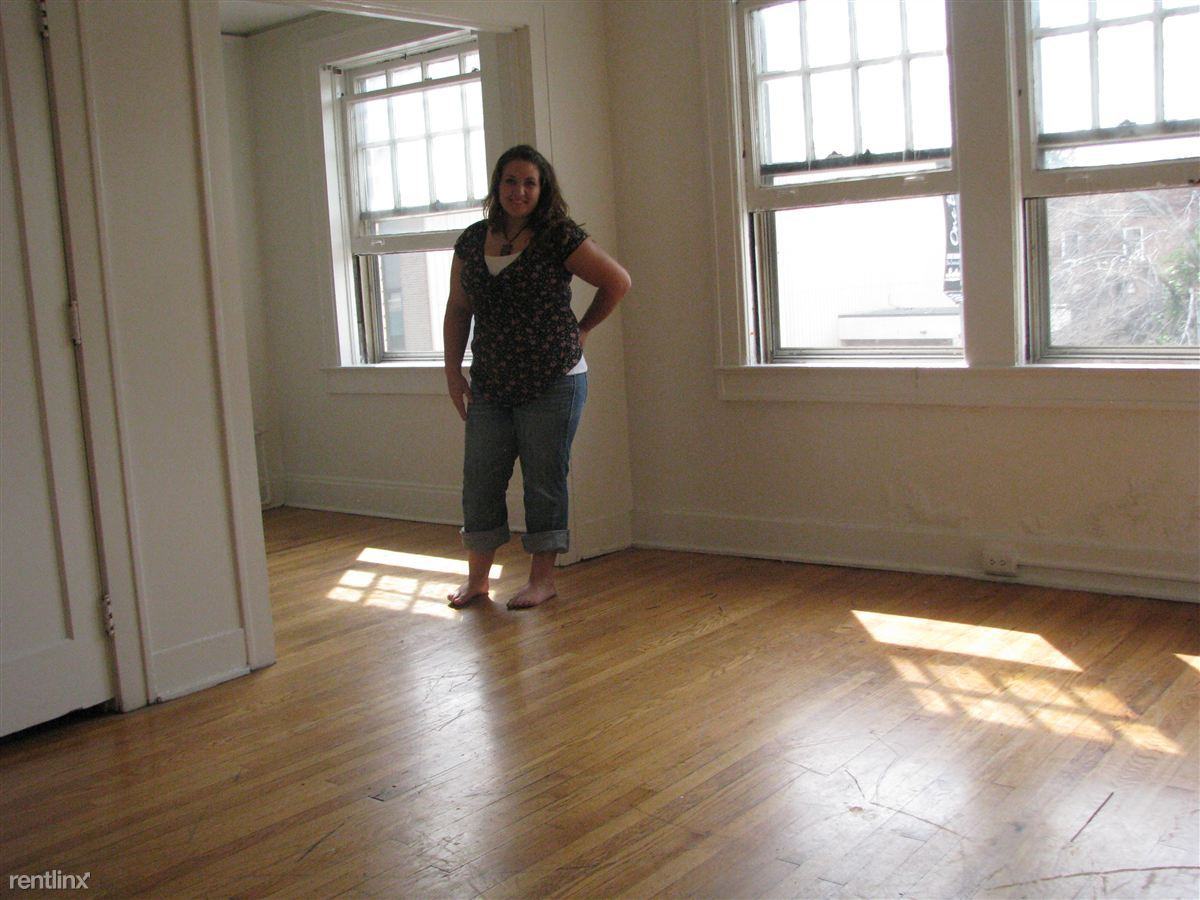 102 Albert Ave - Photo 2 of 3