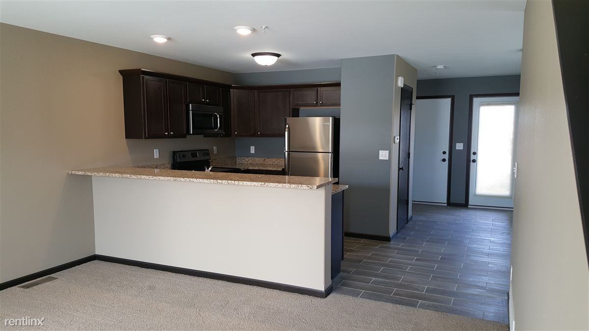 Shadow Ridge - Photo 2 of 29