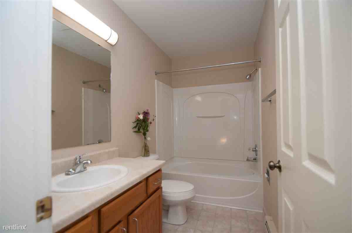 Milham Meadows Townhomes Apartments 6103 Mallard Cir, Portage, MI