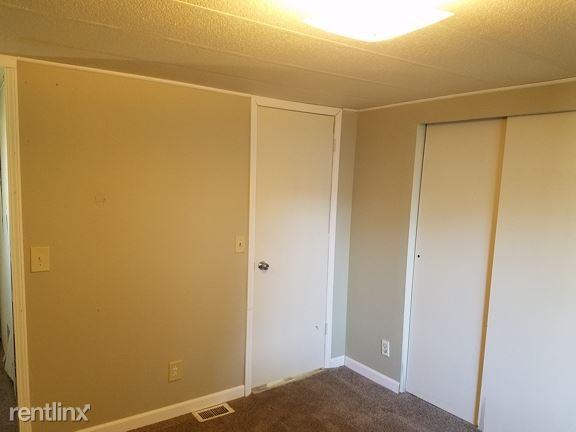 605 W Main St - Photo 3 of 11