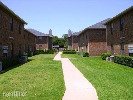 North Hills Place - Photo 2 of 4