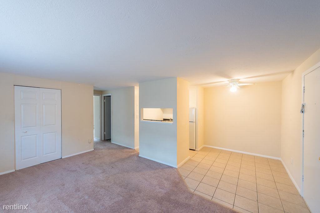 Lakewood Club Apartments - Photo 4 of 17