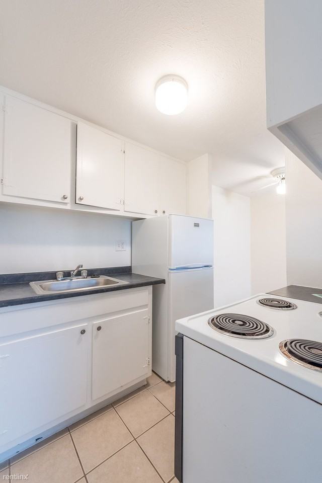 Lakewood Club Apartments - Photo 7 of 17