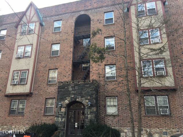 8 Washington Ct - Photo 2 of 7