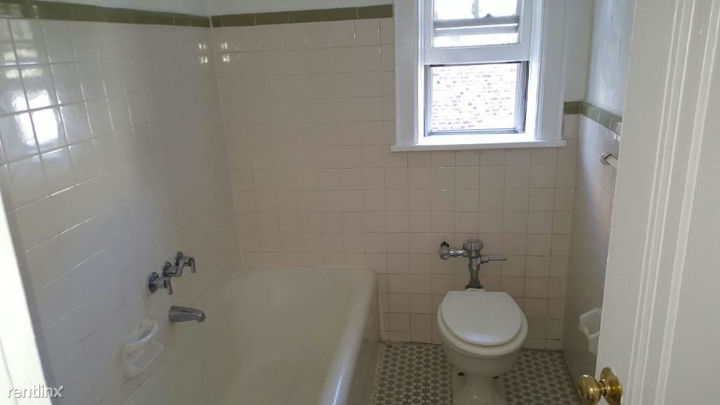 8 Washington Ct - Photo 3 of 7