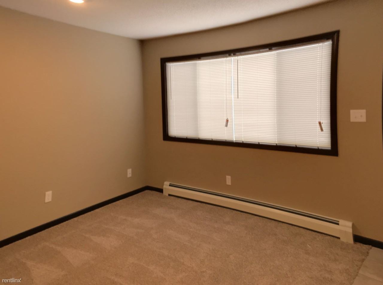 Grand View Apartments - Photo 2 of 8