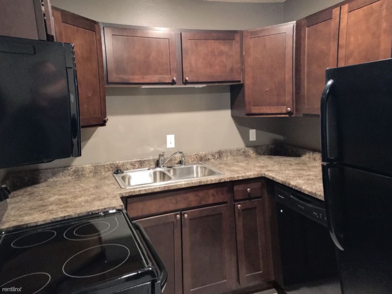 Grand View Apartments - Photo 3 of 8