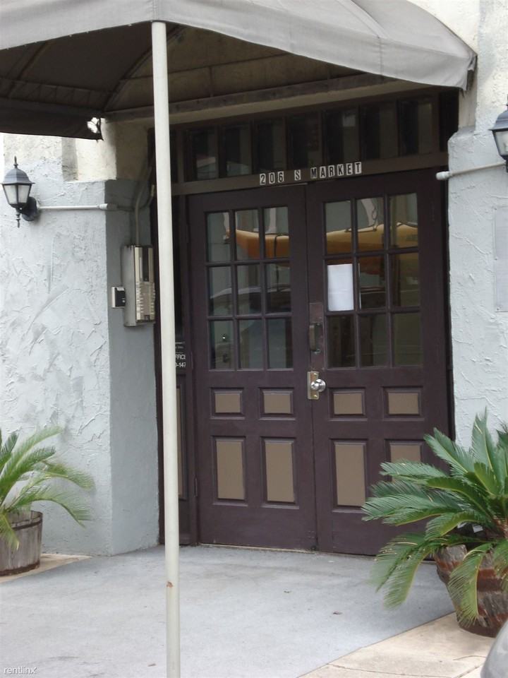 Washington Court Apartments - Photo 2 of 7