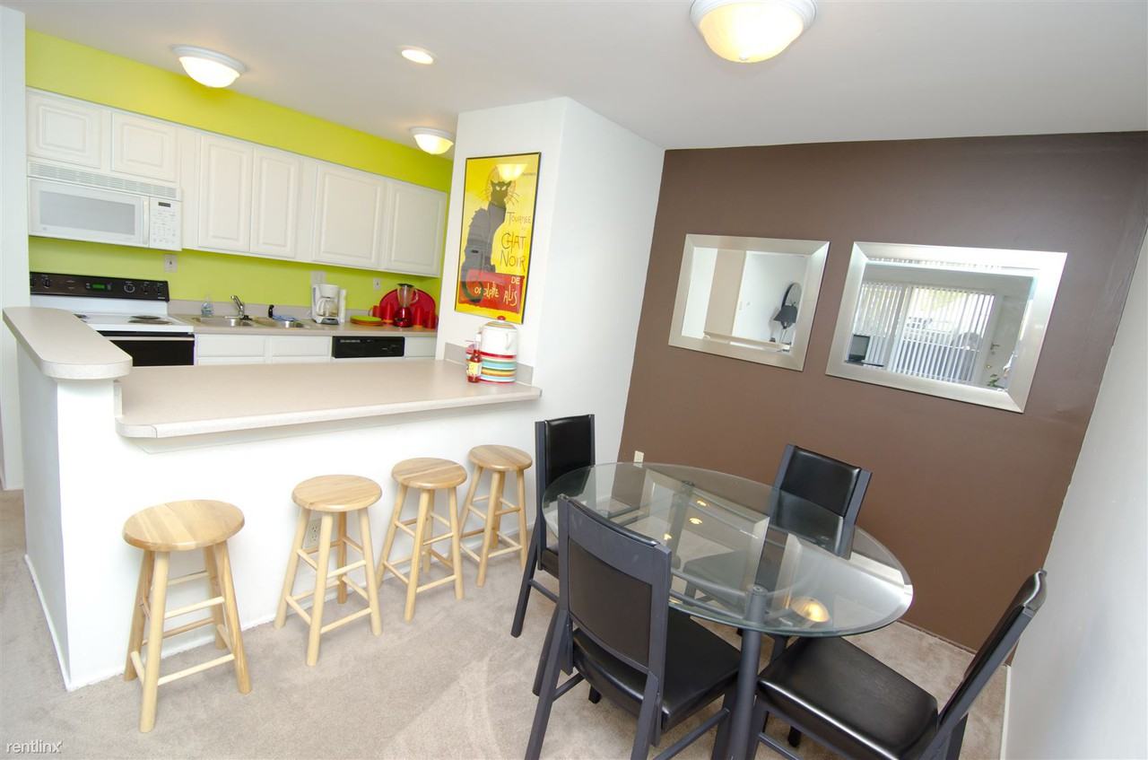 University Terrace Apartments - Photo 2 of 18