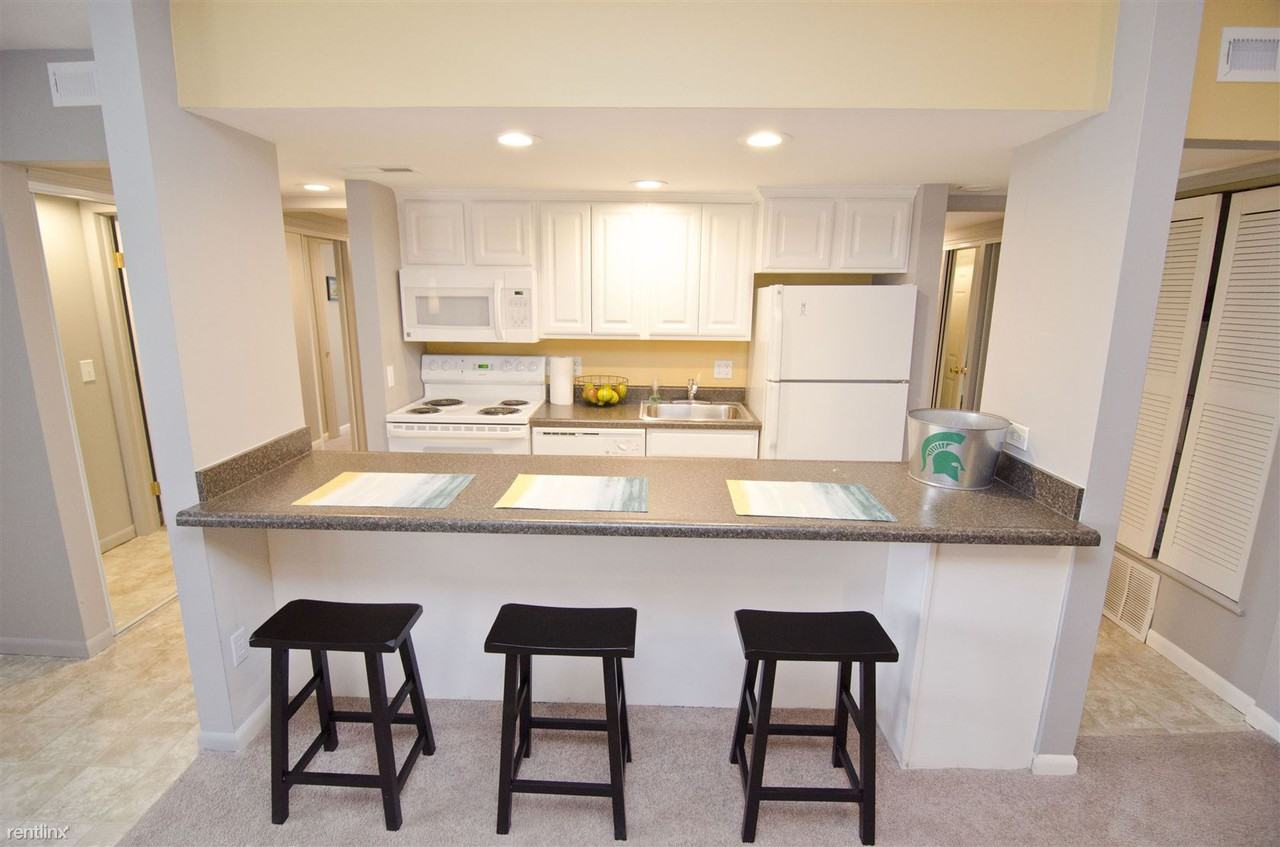 Campus Hill Apartments - Photo 3 of 25