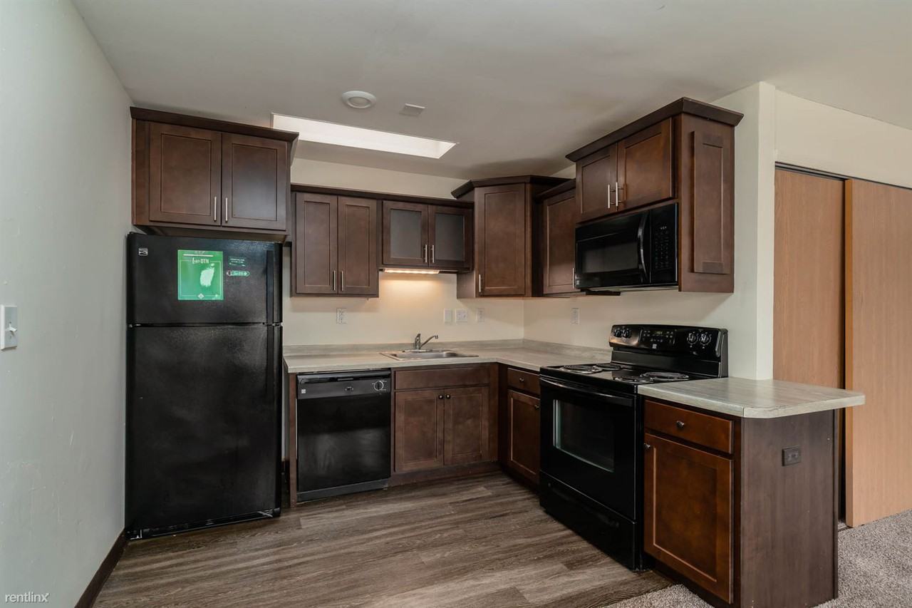 Albert Apartments - Photo 3 of 13