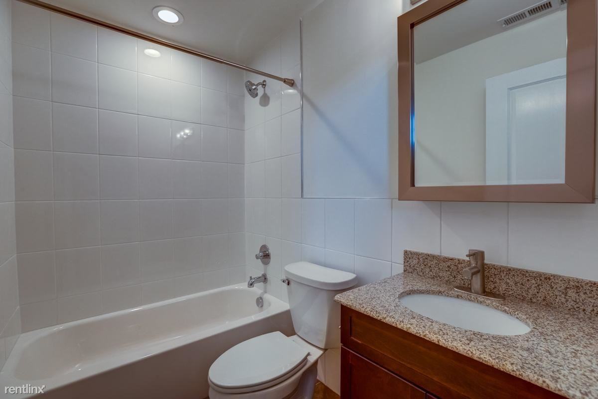 208 E Leigh St - Photo 3 of 5