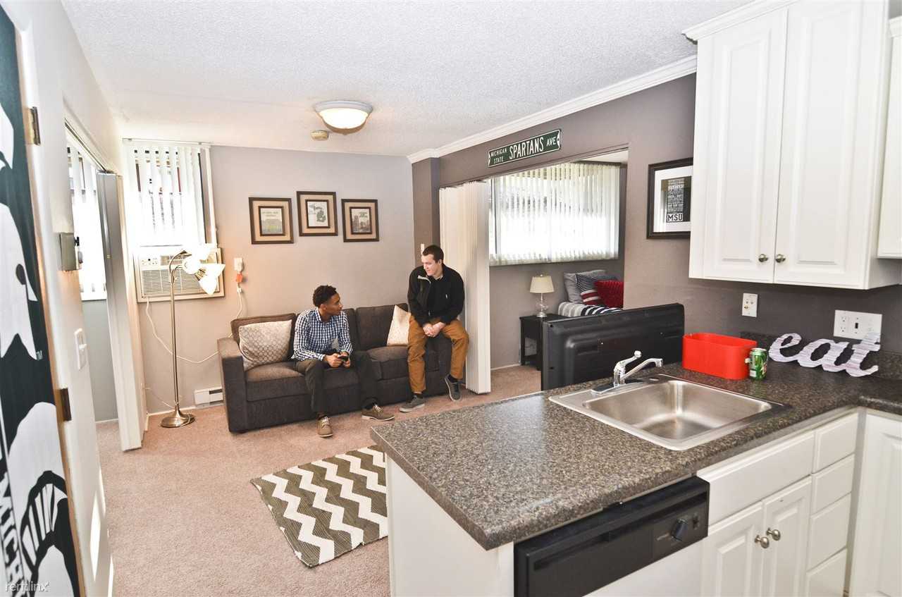 University Villa Apartments - Photo 3 of 13