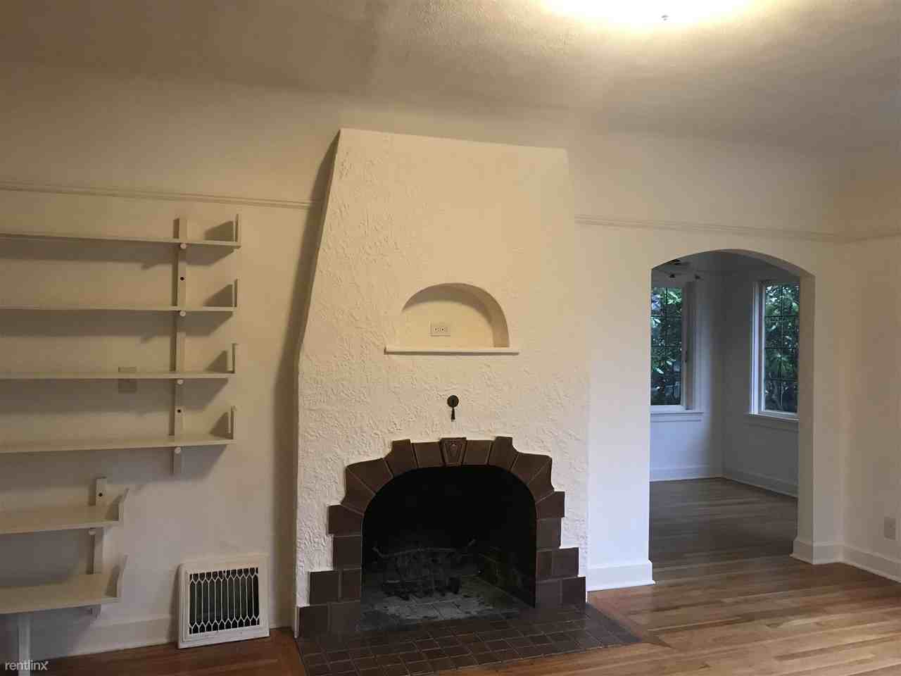 2117 Sw Luradel St - Photo 3 of 10