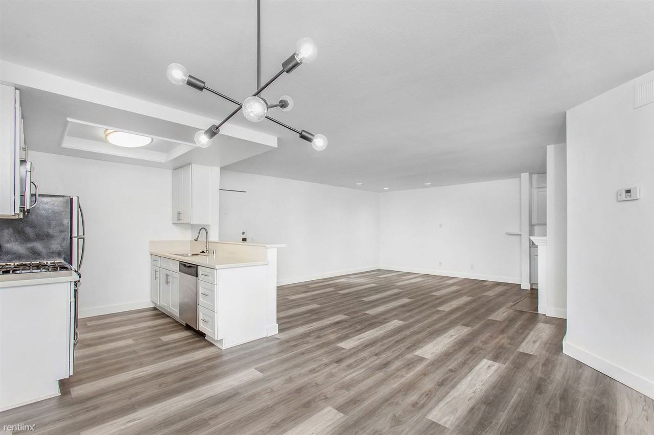 Sierra Crest Apartments - Photo 3 of 17