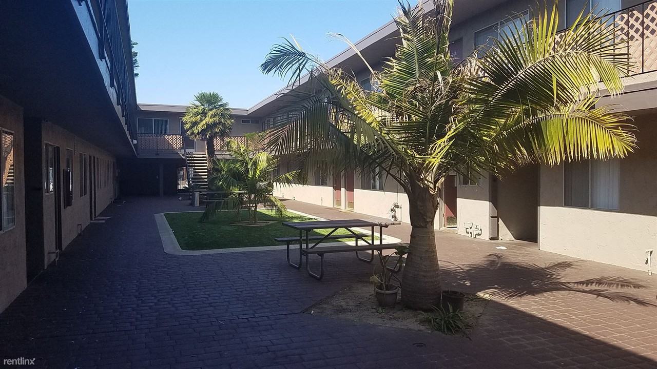 700 W Pleasant Valley Rd - Photo 2 of 8