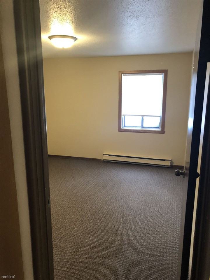 1805 20th St S - Photo 3 of 8