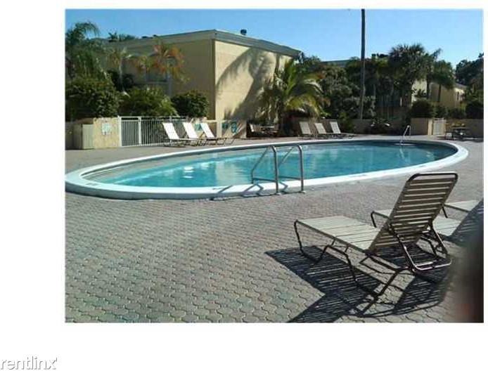 17901 NW 68th Ave - Photo 3 of 6