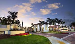 2494 Centergate Dr - Photo 2 of 4