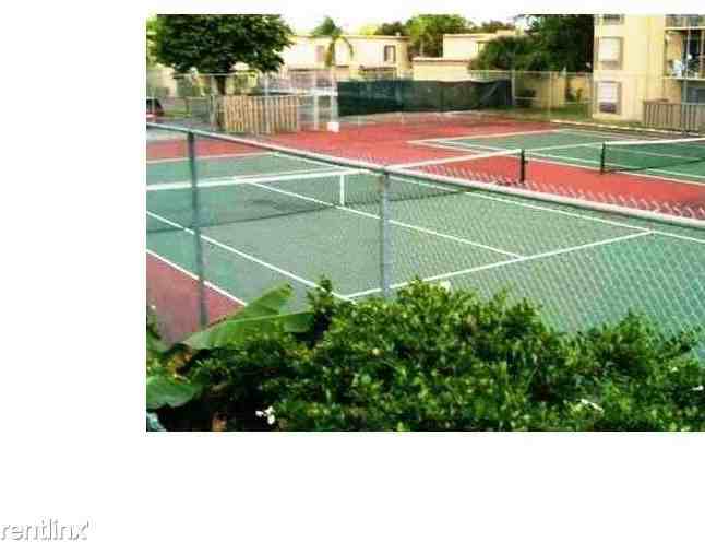 7105 Miami Lakes Dr - Photo 3 of 4