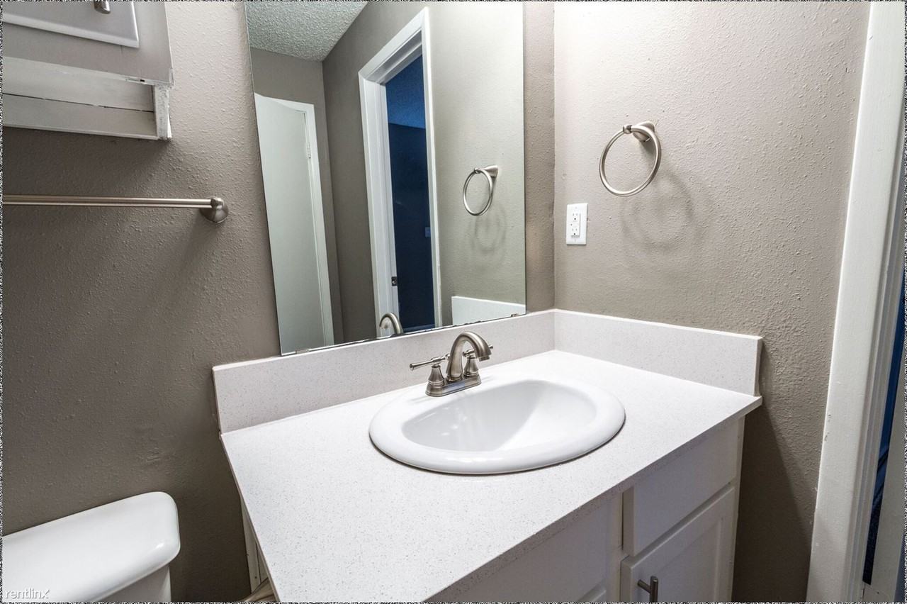 North Lamar Blvd. & Airport Rd. - Photo 2 of 9