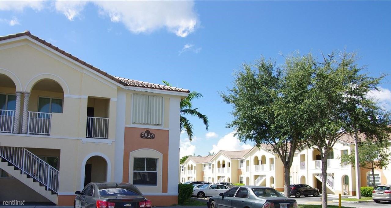 1536 SE 25th St - Photo 3 of 11