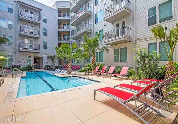 900 Chicon St - Photo 2 of 23