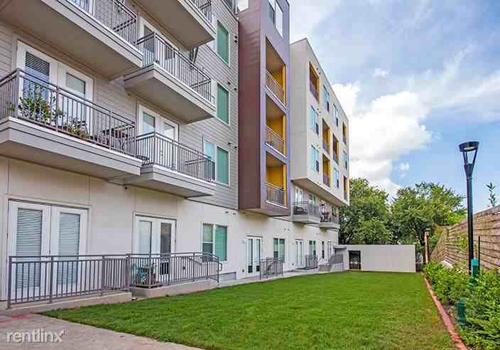 900 Chicon St - Photo 3 of 23