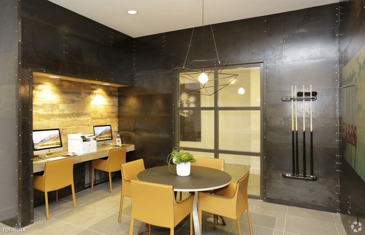 2200 E 6th St - Photo 3 of 21