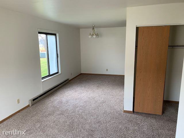 Lake Bei Der Bank - Photo 3 of 5