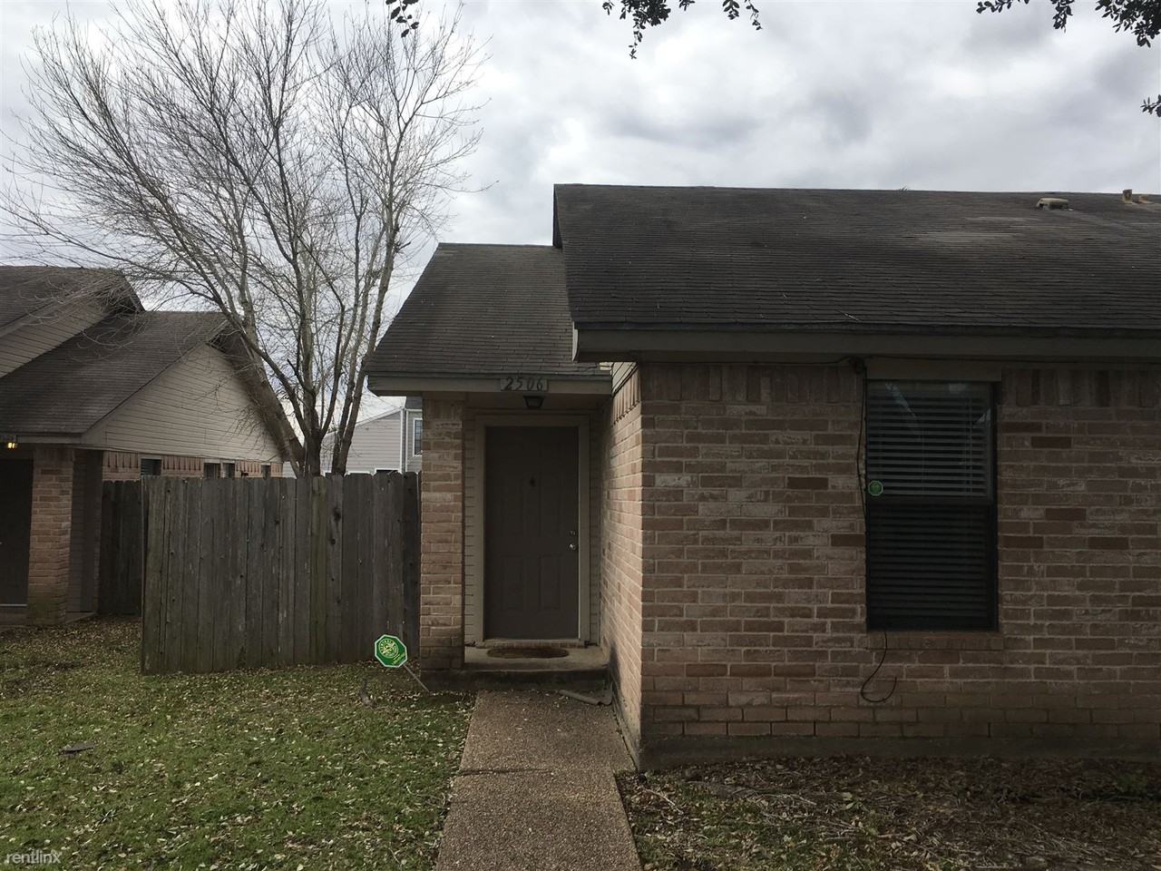 2506 Hickory Dr - Photo 2 of 23