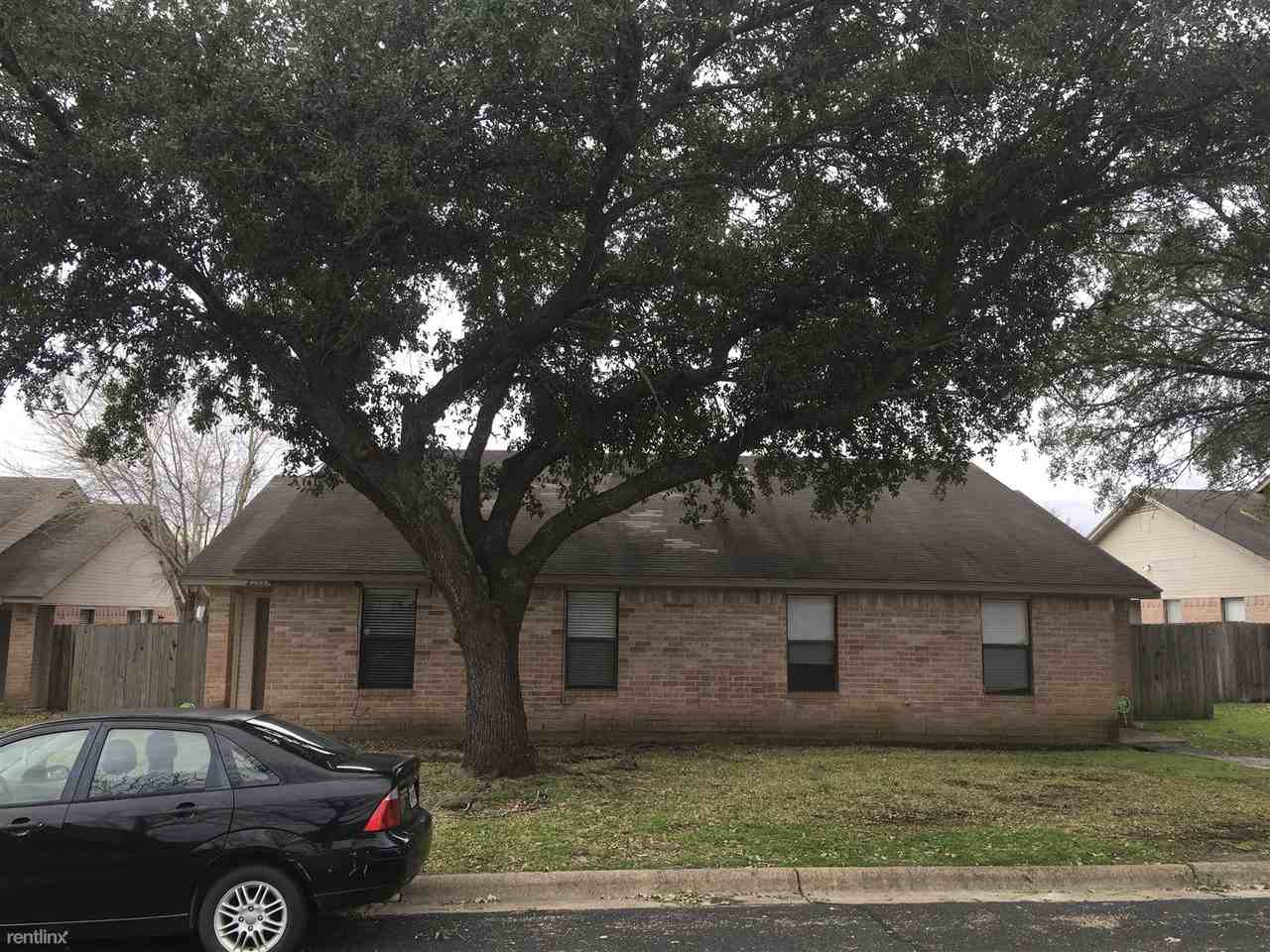 2506 Hickory Dr - Photo 3 of 23