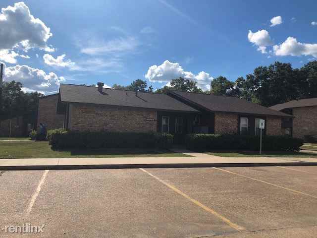 Crockett Manor Apartments - Photo 3 of 7