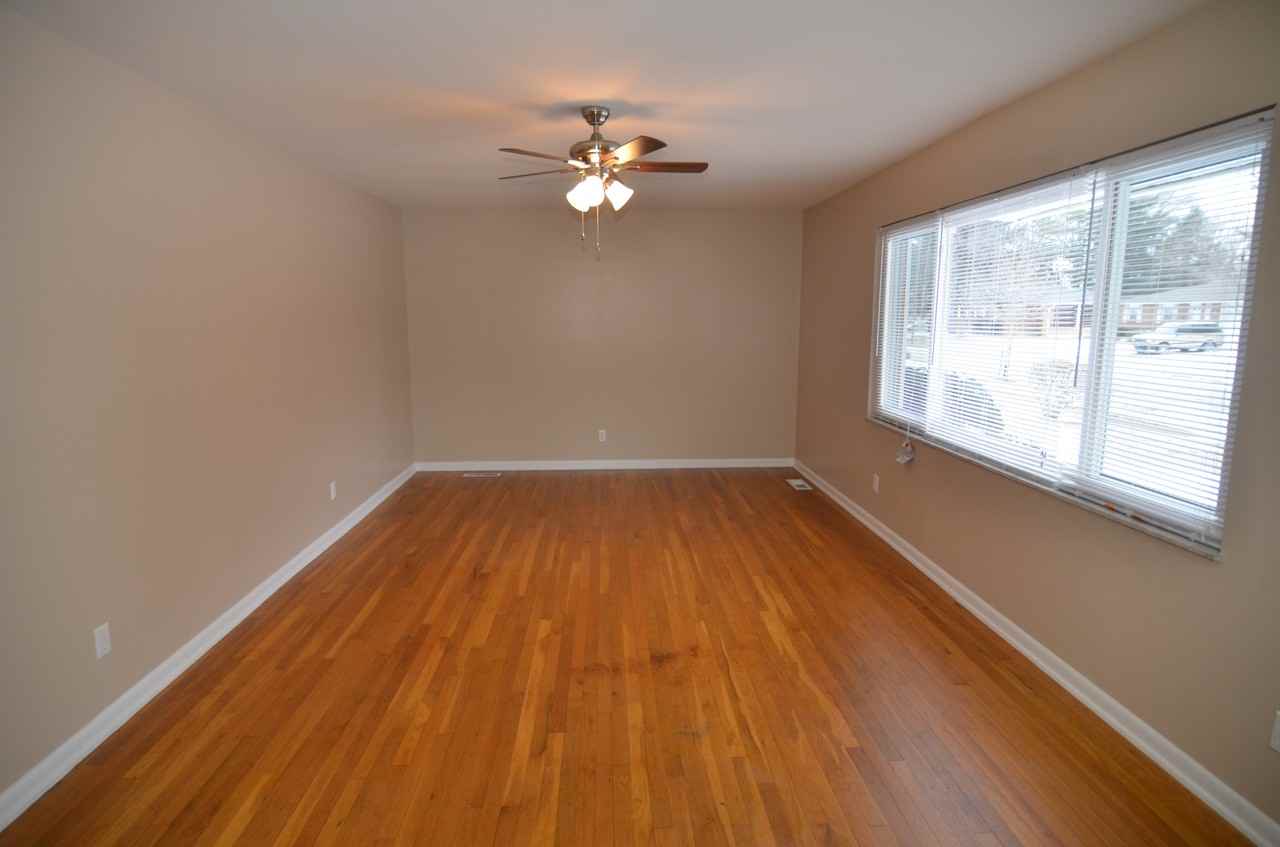 1249 Gertrude Dr - Photo 3 of 19