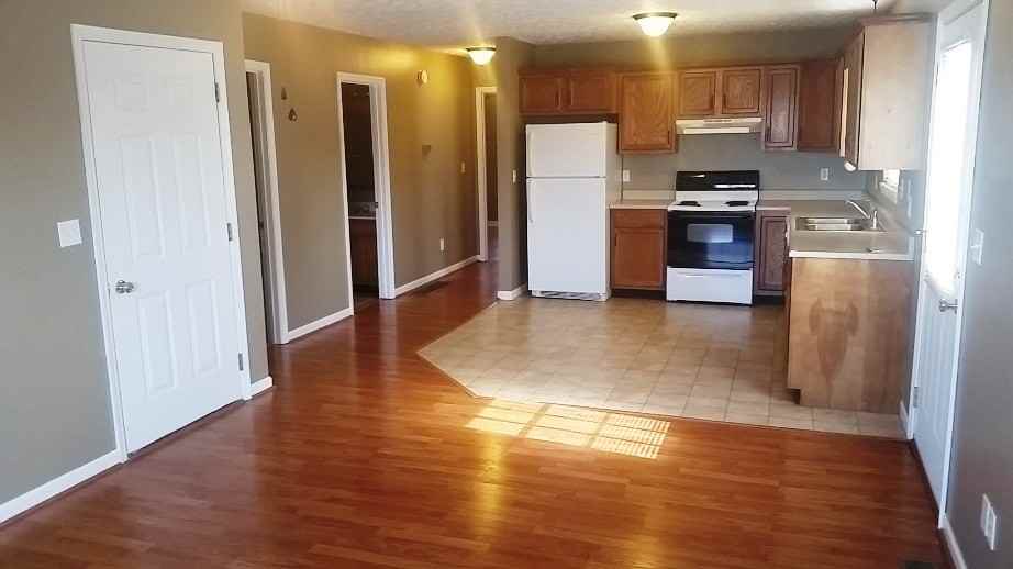 737 Cobbler Ln - Photo 2 of 14