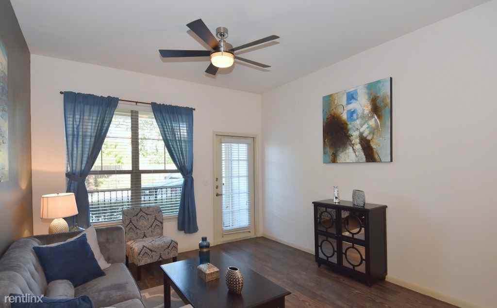3603 Chenevert St #53172 - Photo 3 of 16