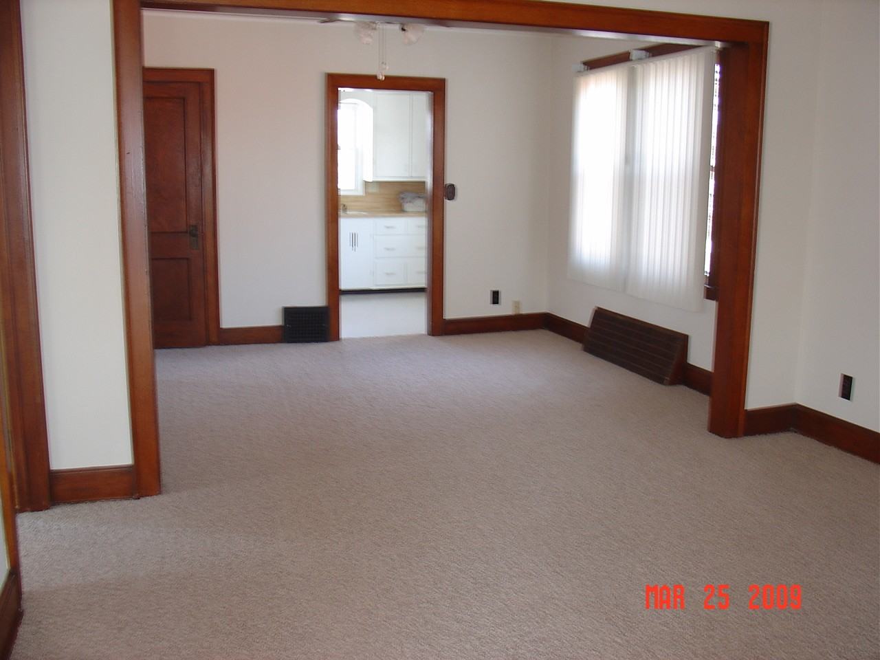 4920 Hamilton St - Photo 3 of 9