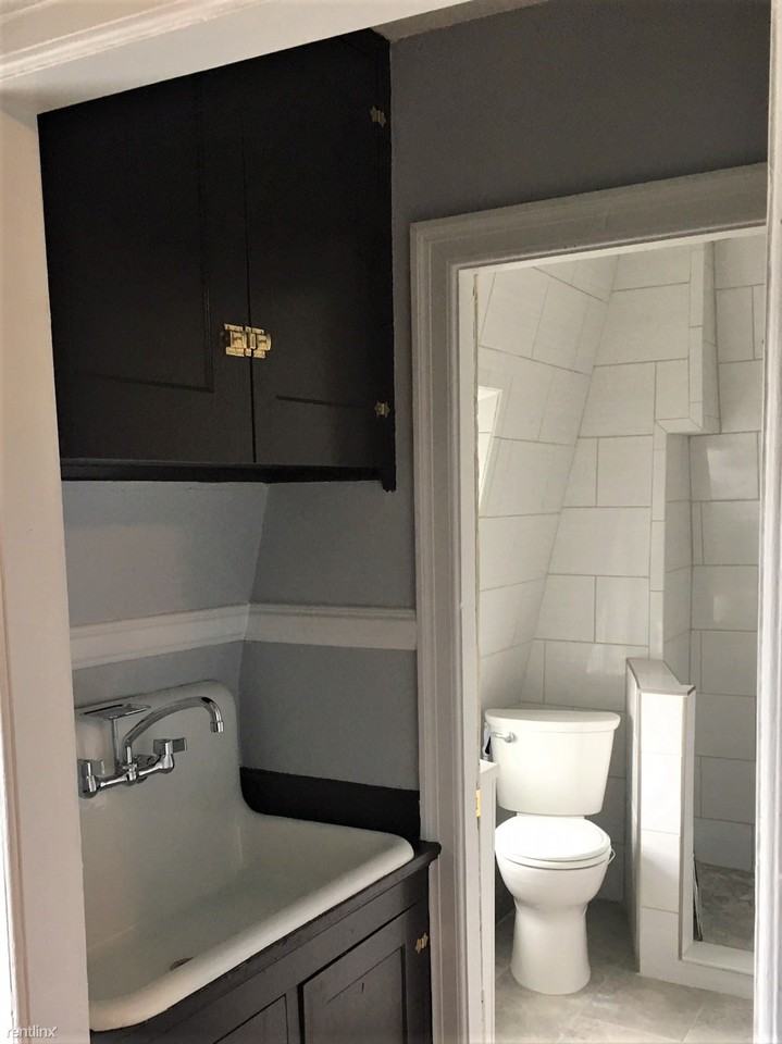 241 Wickenden St - Photo 3 of 6