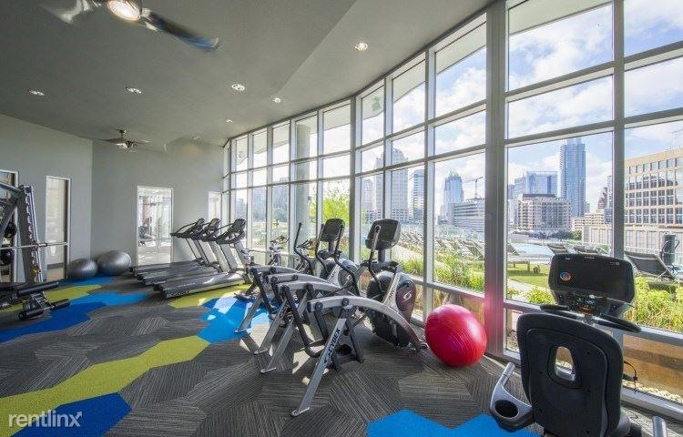 700 W 6th St - Photo 3 of 19