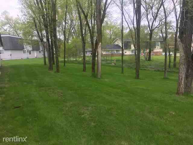 Midway Apartments 9115 N Main St, Berrien Springs, MI 49103 Zumper