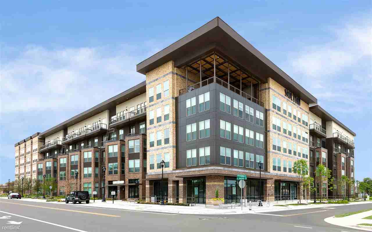 South 400 - Photo 2 of 13