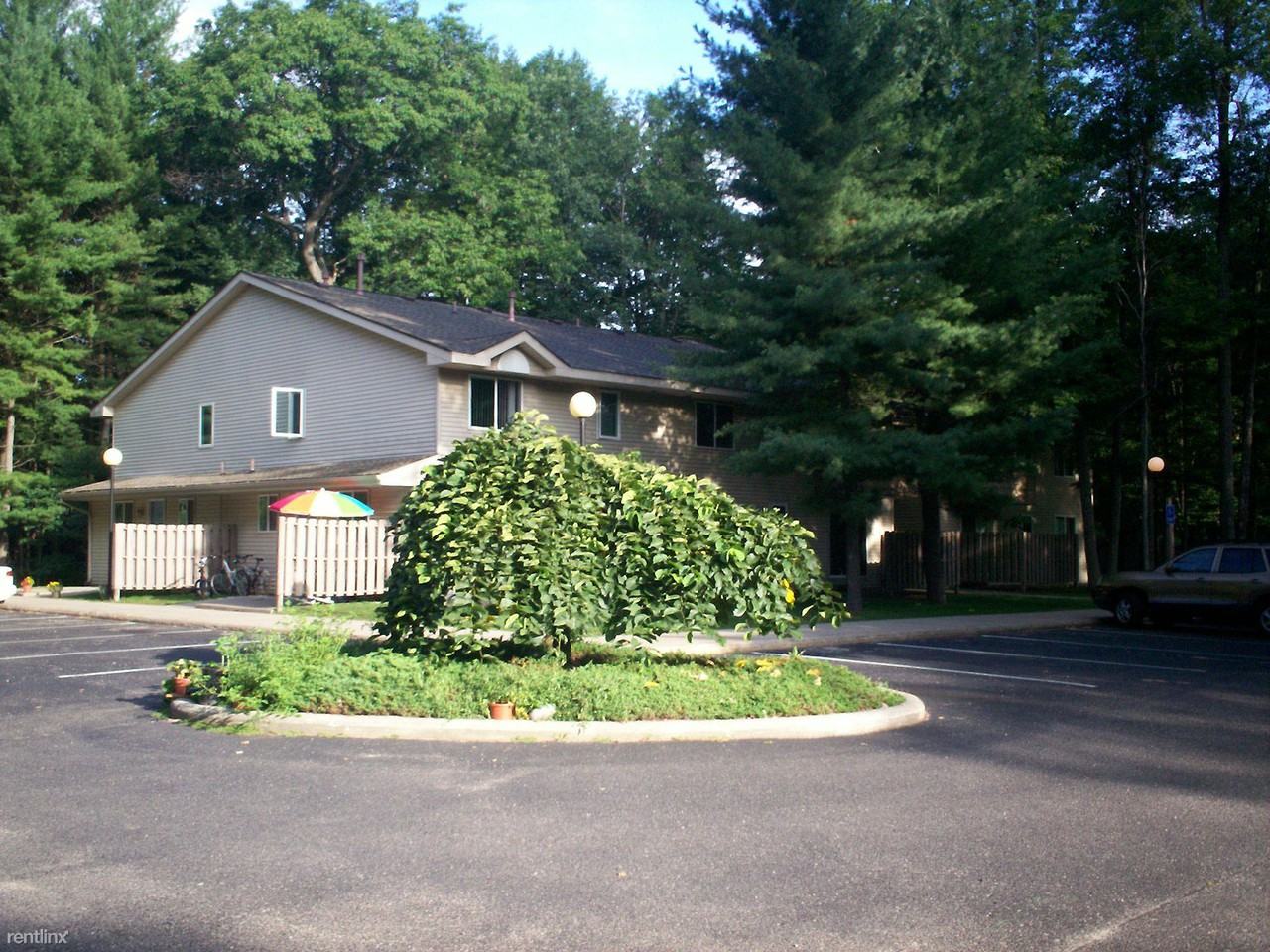 Huntington Place Apartments - Photo 2 of 9