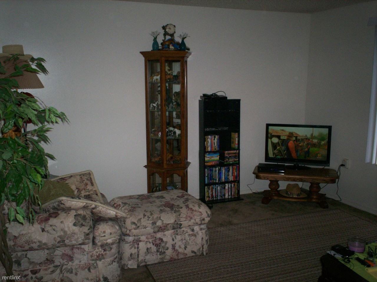 Huntington Place Apartments - Photo 3 of 9