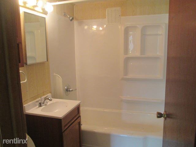 1115 18th Ave S - Photo 3 of 7