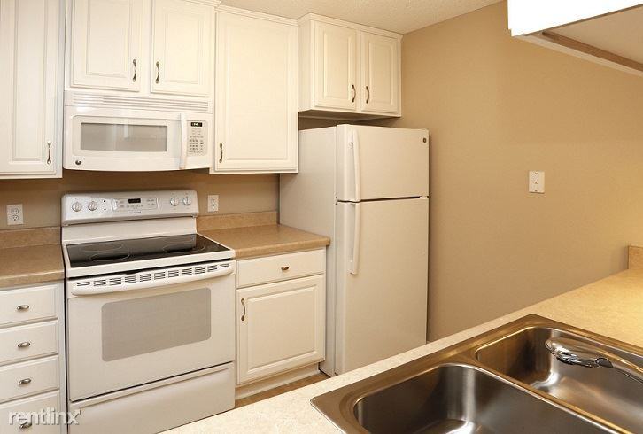 W 78th St & Great Plains Blvd Apartments in Chanhassen, MN 55317 Zumper