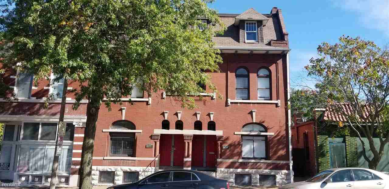 2341B Russell Blvd - Photo 2 of 12