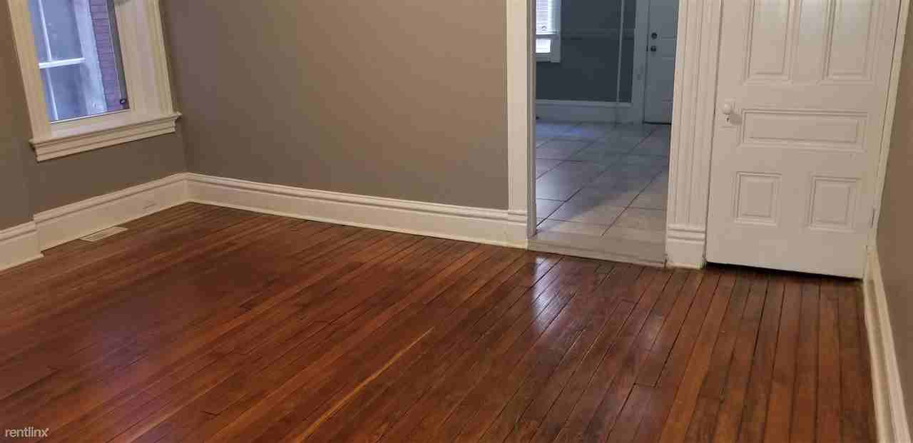 2341B Russell Blvd - Photo 3 of 12