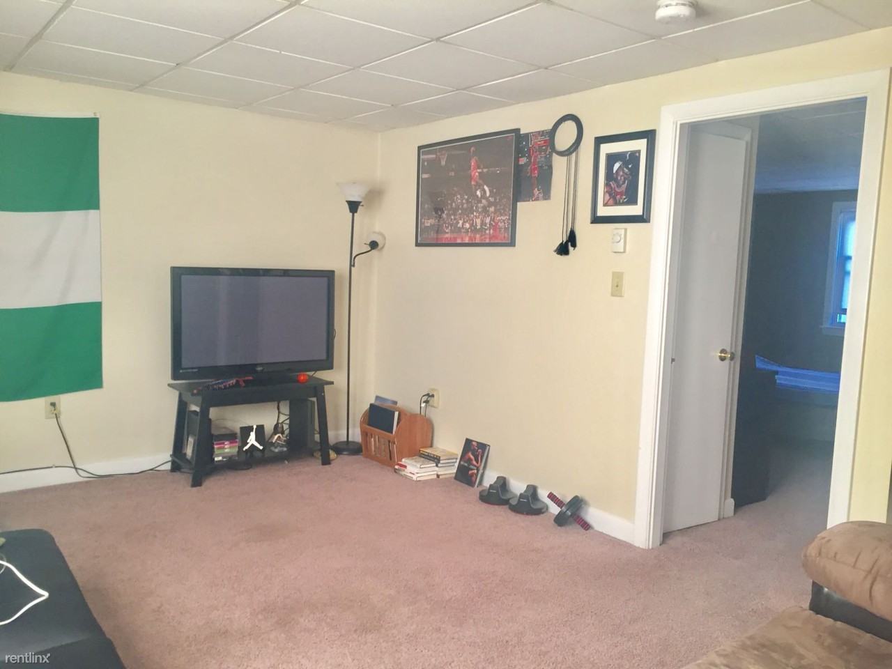 180 Andover St - Photo 2 of 9