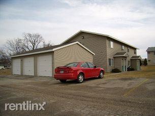 Arrowridge Apartments 5157 Johnson Ave Sw, Cedar Rapids, IA 52404