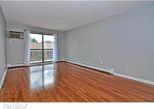 10 Williams St - Photo 2 of 11